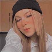 Estudiante de Medicina , imparte clases de inglés u otras asignaturas a niños desde primaria hasta la ESO